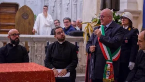 Anteprima di: Gallipoli, avviata la causa di beatificazione di Lucia Solidoro: intitolata una via e scoperta una lapide
