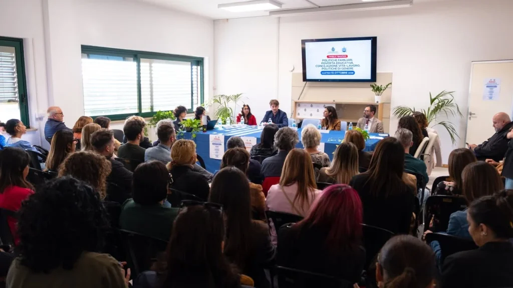 Anteprima di: Gallipoli, avviati i tavoli tematici sui servizi sociali: focus su famiglia e povertà educativa