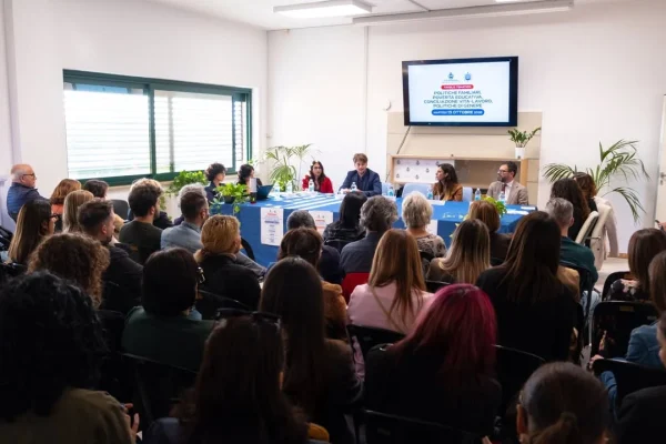 Gallipoli, avviati i tavoli tematici sui servizi sociali: focus su famiglia e povertà educativa
