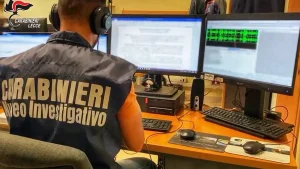 Lecce, arrestato 56enne di Cutrofiano per tentata estorsione aggravata da metodo mafioso