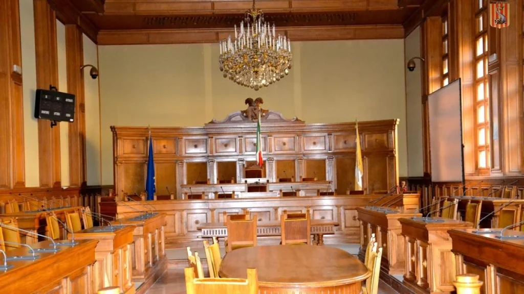 Anteprima di: Lecce, Consiglio provinciale si riunisce per bilancio e mozione su incendio Lequile