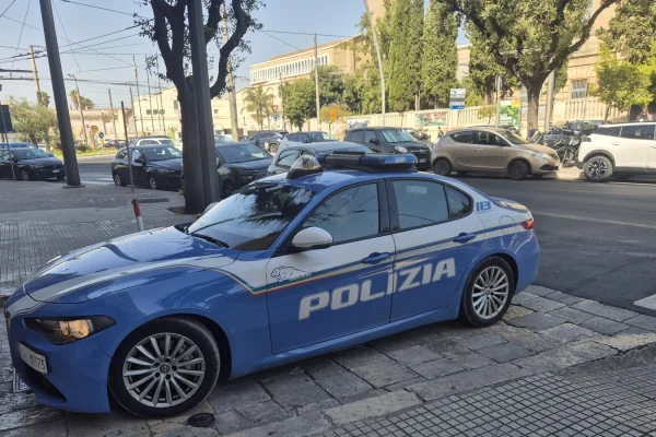 Lecce, controlli straordinari della Polizia di Stato: due arresti e oltre 1.400 identificati