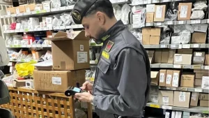 Lecce, Guardia di Finanza: 43 verbali per irregolarità su POS e registratori telematici