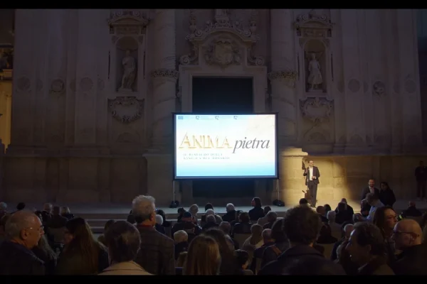 Lecce, la Basilica del Rosario torna a splendere: svelata la facciata restaurata