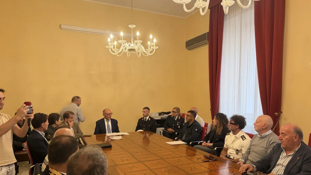 Lecce, linea dura della Prefettura contro le corse clandestine sulla litoranea Otranto-Leuca