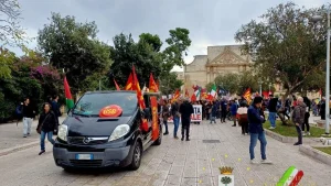 Anteprima di: Lecce, sciopero generale dei sindacati di base: corteo in centro con modifiche alla viabilità