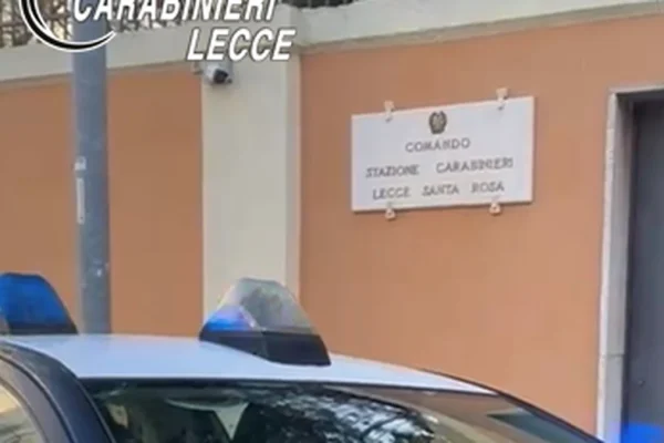 Lecce, truffa a un’anziana: arrestata 25enne di Oria, sottratti preziosi per 15mila euro