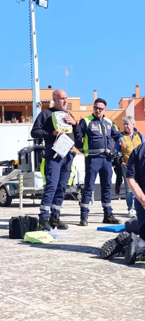 Dettaglio 2: Leverano, Protezione Civile e Guardia Ambientale in attivit&agrave; di formazione e dimostrazione