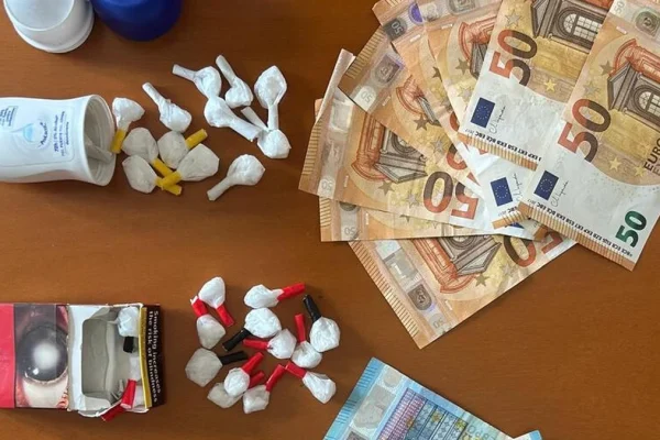 Lucugnano, coppia arrestata dalla Polizia di Stato per spaccio di cocaina a domicilio