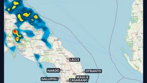 Meteo in diretta, fronte di pioggia sul Basso Salento: rovesci su Ugento e Santa Maria di Leuca [VIDEO RADAR]