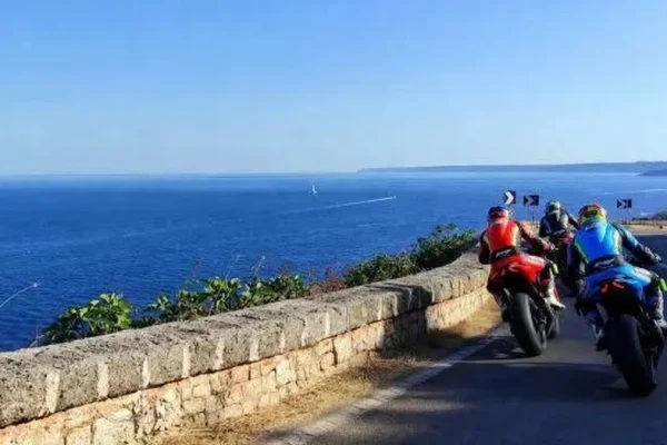 Otranto, il Prefetto Manno vieta i motocicli oltre 125cc sulla litoranea