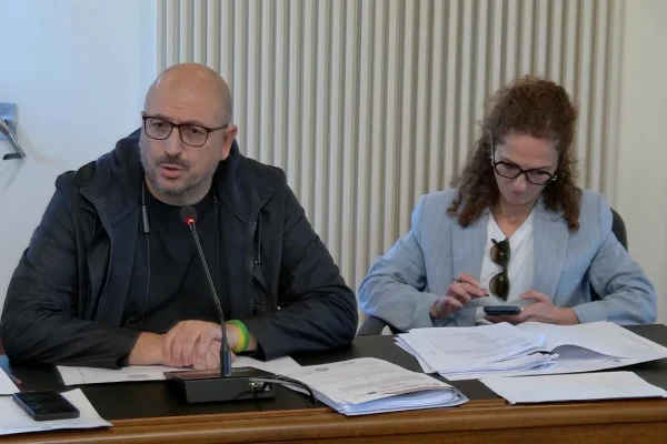 Parabita, Consiglio comunale: discussione su mensa scolastica e via libera al Centro del Riuso