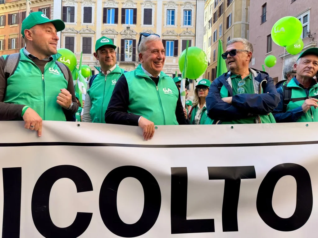 Dettaglio 1: Puglia, agricoltori in protesta a Roma: "Situazione insostenibile" per rincari e importazioni