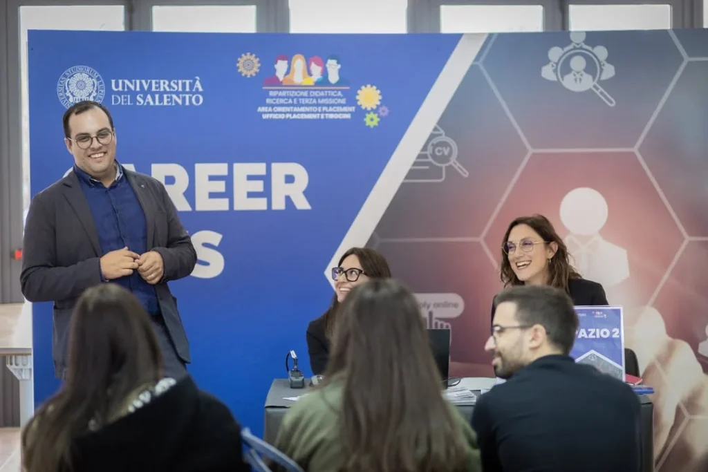 Dettaglio 10: Talk: La sostenibilit&agrave; come orizzonte professionale