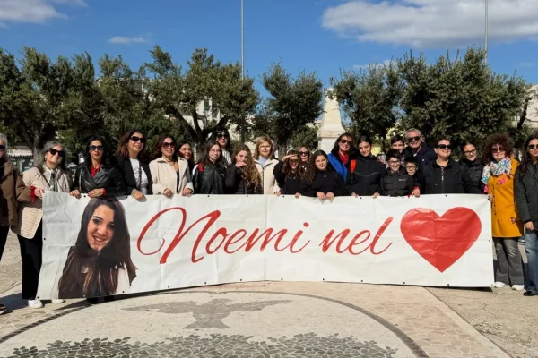 Taviano, delegazione comunale e studenti a Scorrano per la marcia ‘Vietato morire’