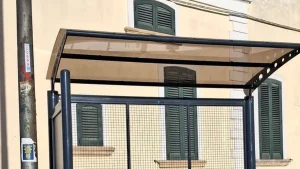 Anteprima di: Taviano, nuove pensiline alle fermate bus: riparo per studenti e passeggeri