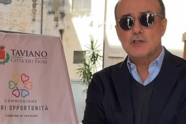 Taviano, Ottobre Rosa: il chirurgo Stefano Burlizzi per la prevenzione del tumore al seno