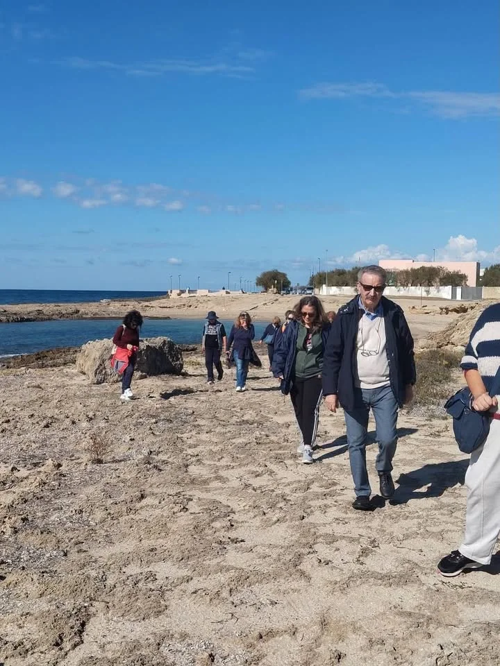 Dettaglio 1: Taviano, 'Sentieri di terra e di mare': nuova passeggiata botanica verso Punta Pizzo