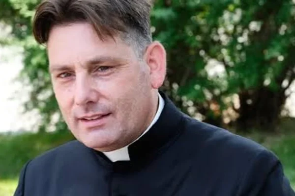 Tricase, solidarietà a Don Antonio Coluccia dopo minacce a Roma
