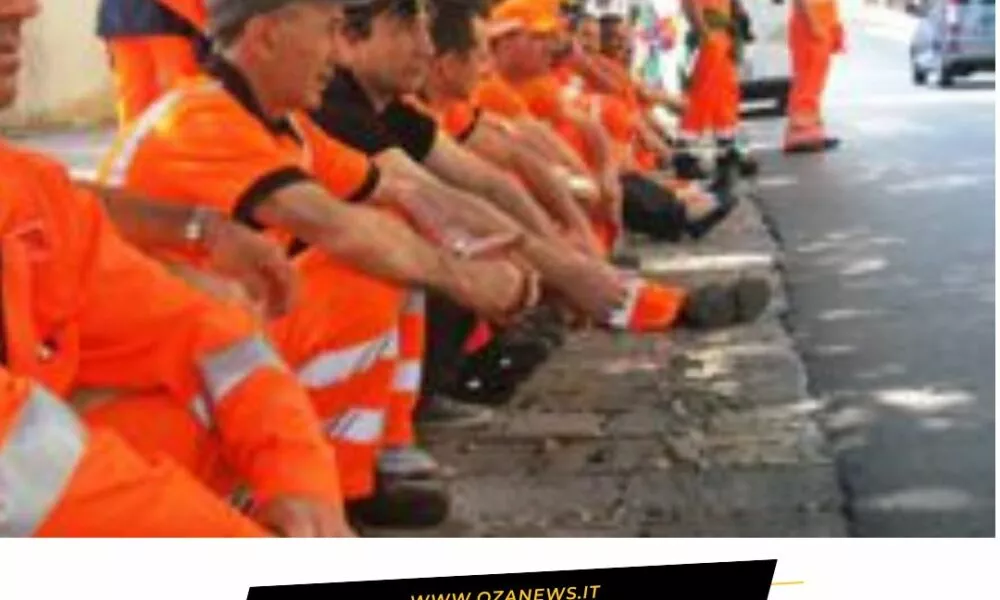 Sciopero Degli Operatori Ecologici DellAro Lecce 10